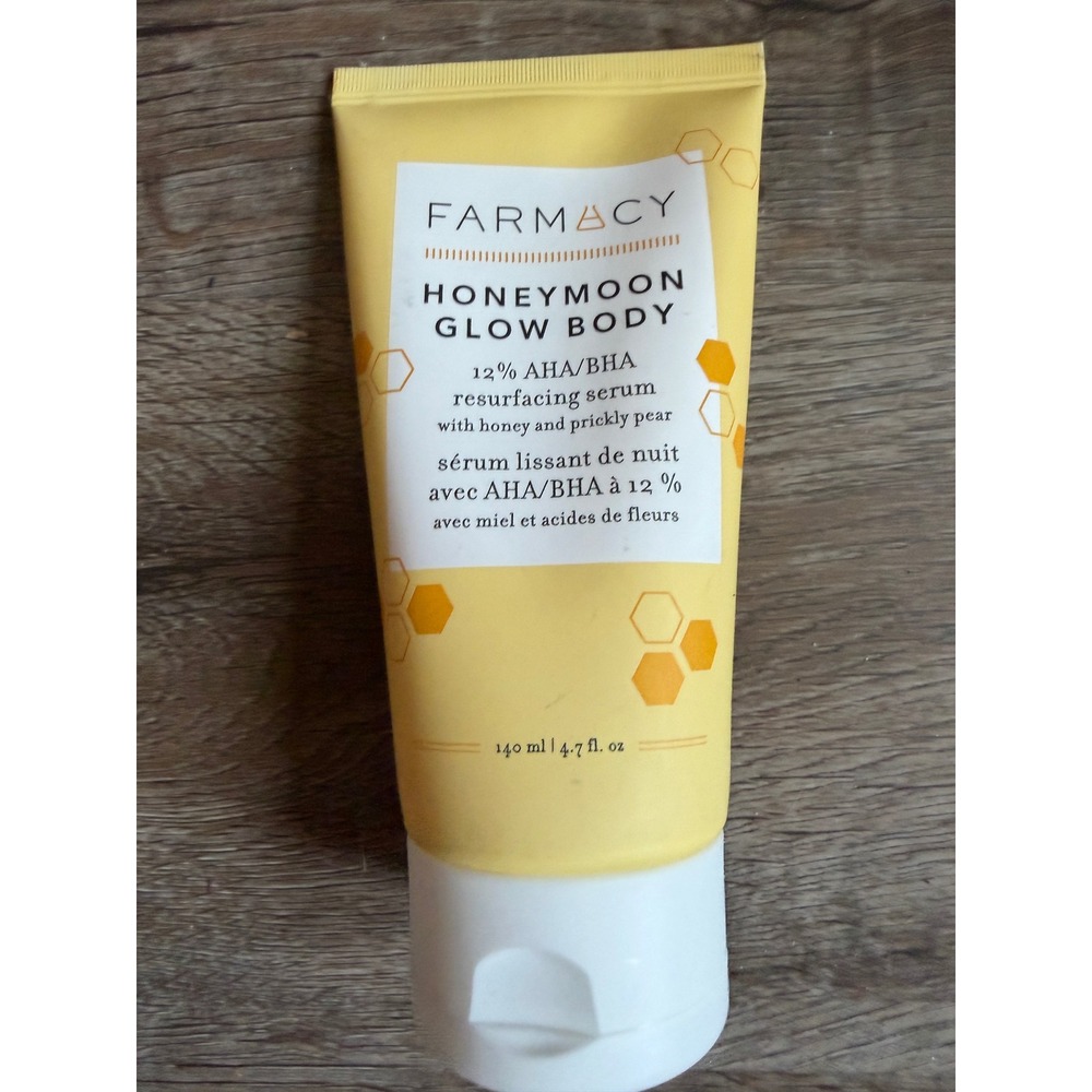 Farmacy Honeymoon Glow Body Resurfacing Serum 12% AHA BHA Prickly Pear face